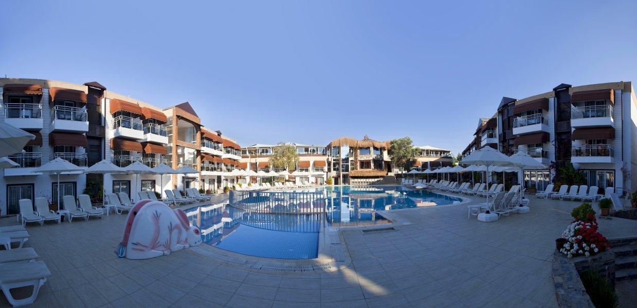 Bitez Risa Hotel Extérieur photo