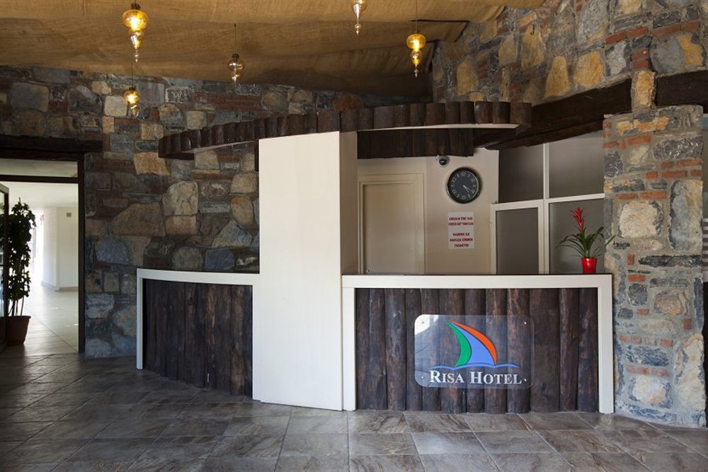 Bitez Risa Hotel Extérieur photo