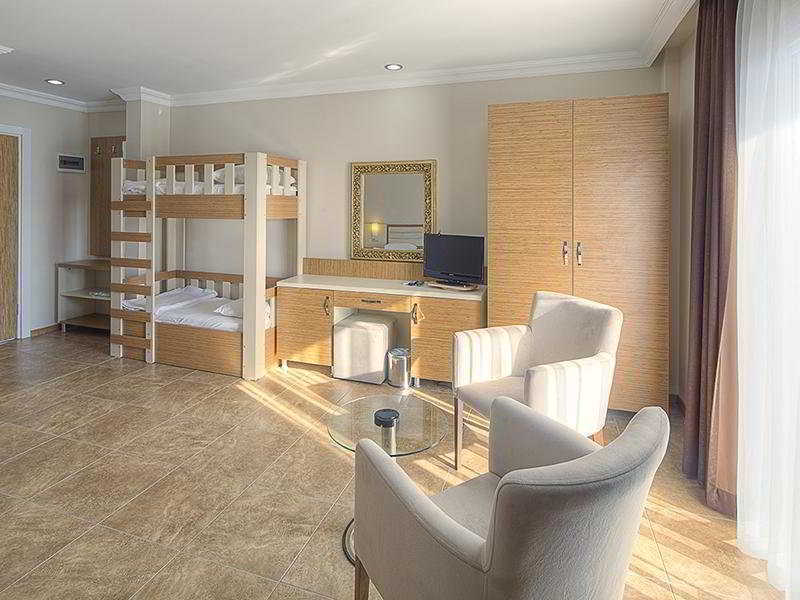 Bitez Risa Hotel Extérieur photo
