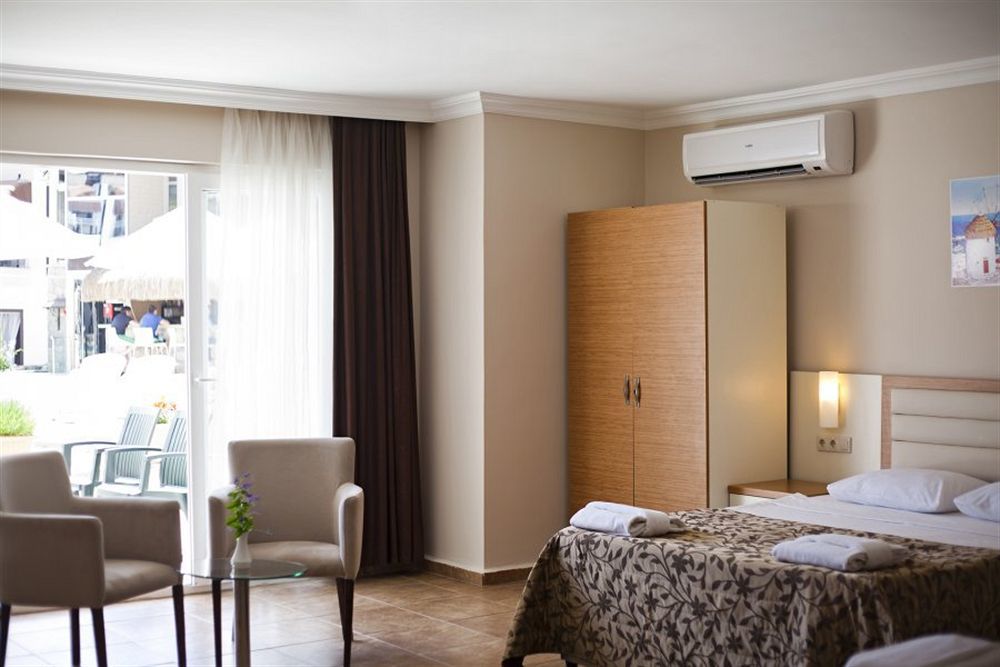 Bitez Risa Hotel Extérieur photo