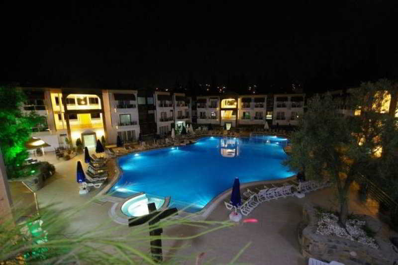 Bitez Risa Hotel Extérieur photo