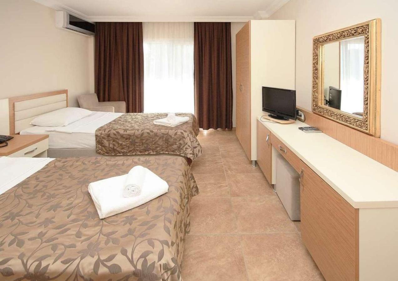 Bitez Risa Hotel Chambre photo