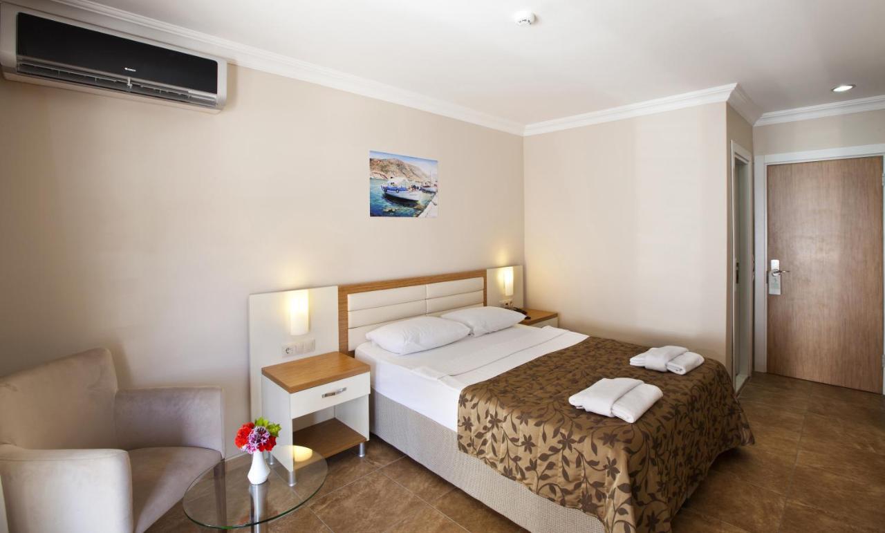 Bitez Risa Hotel Extérieur photo