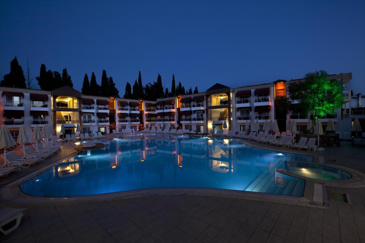 Bitez Risa Hotel Extérieur photo