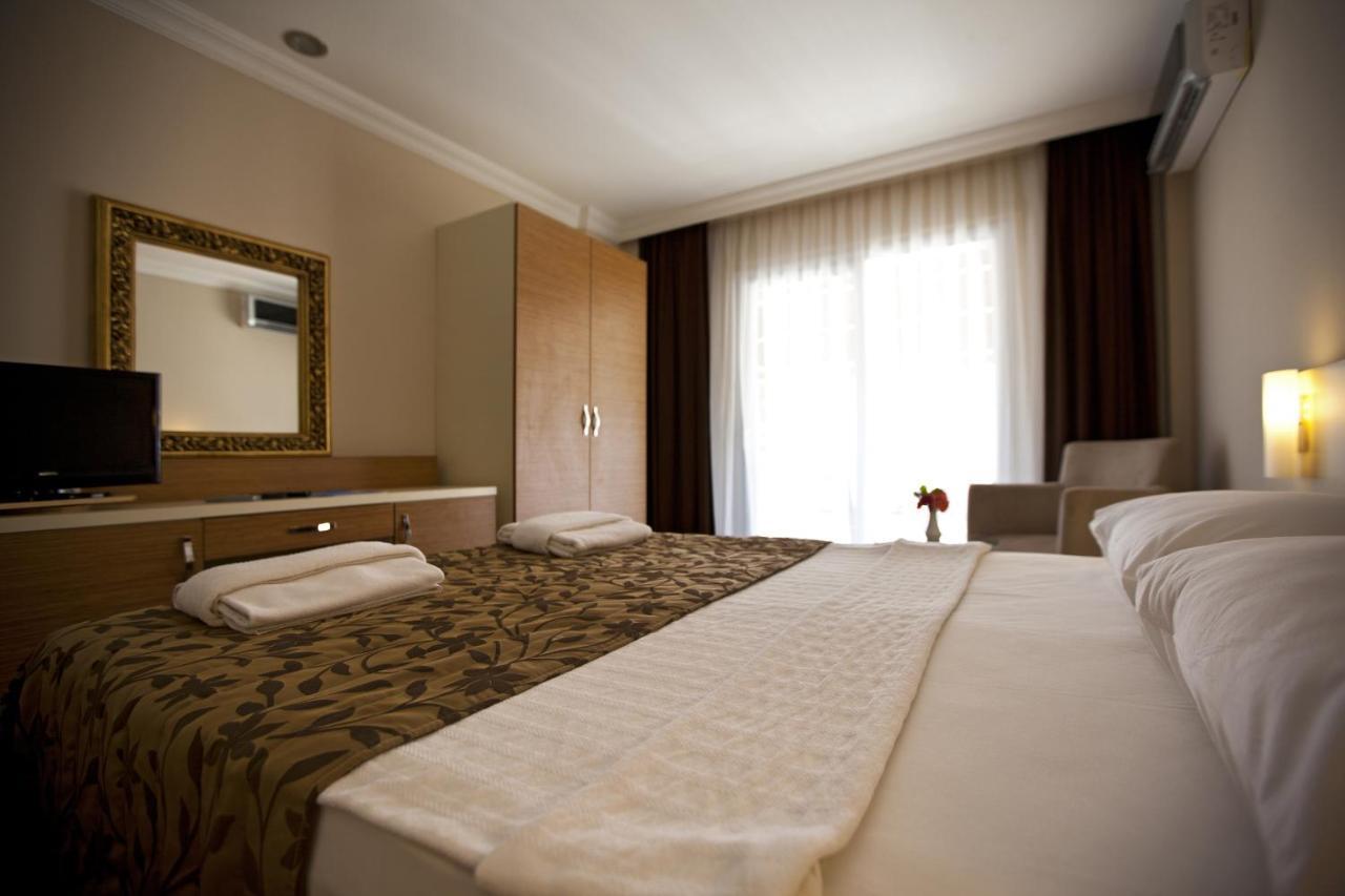 Bitez Risa Hotel Extérieur photo